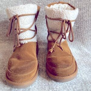 Koolaburra by UGG Shearling Suede Snow Boots Kids Size 4